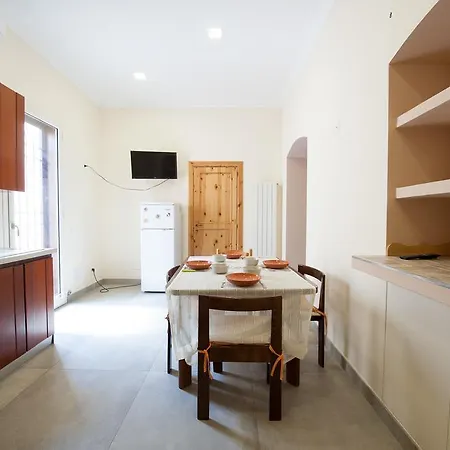 Tribunali F - Bh 51 Apartment *